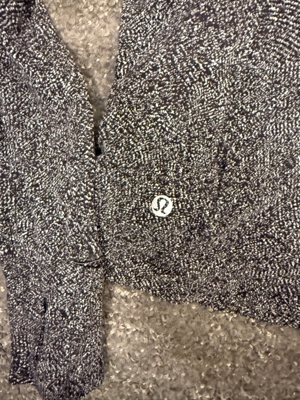 LULULEMON Women's Heather Gray Long-Sleeve Knit Tee - Picture 2 of 3